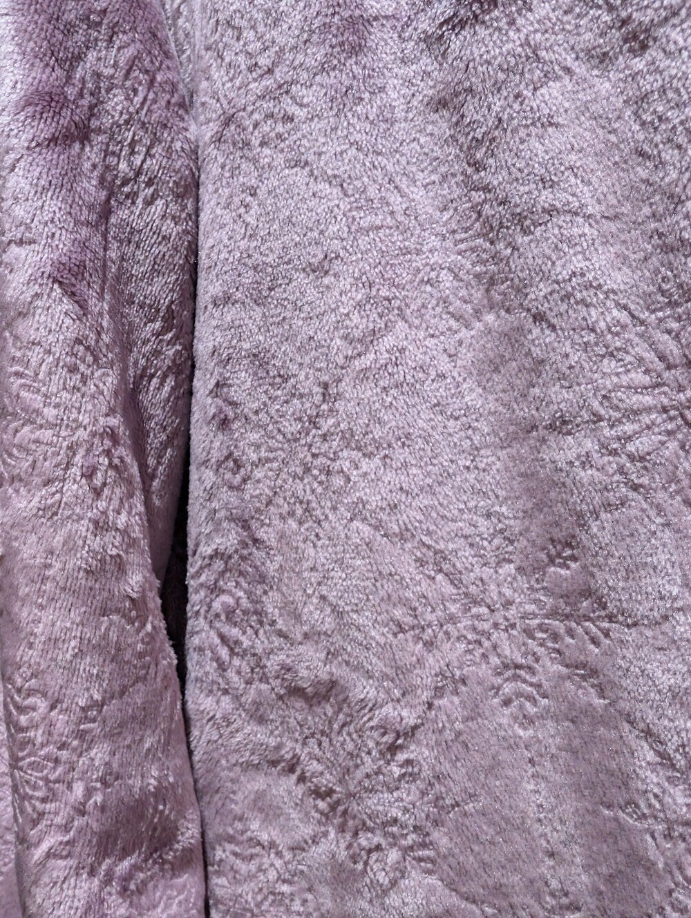 Long Snowflake Embossed Zip-front Robe - Picture 5 of 6